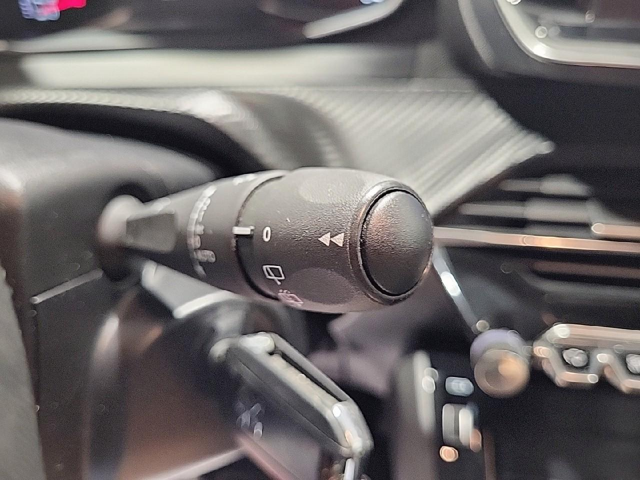 Peugeot 2008 puretech 100 s&s bvm6 active business — photo 21