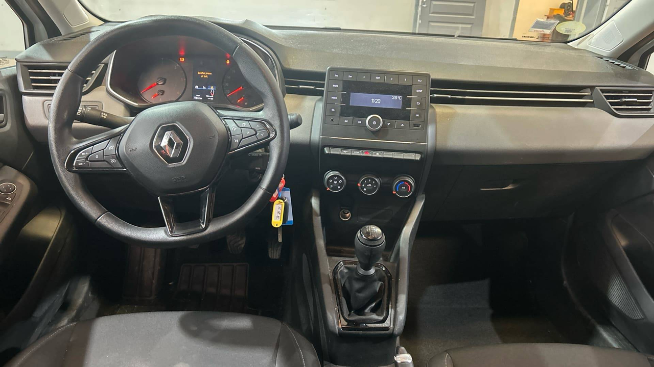 Renault CLIO SOCIETE BLUE DCI 85 — photo 14