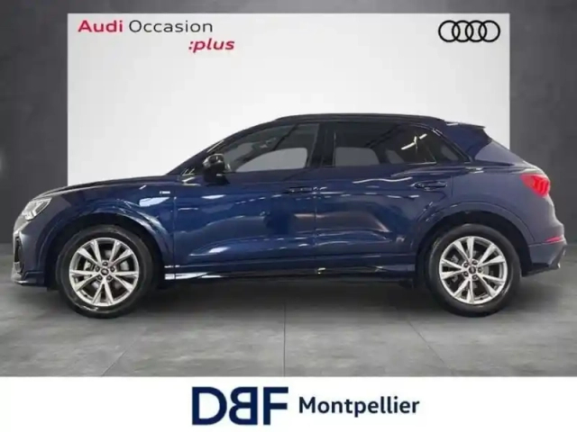 Audi Q3 35 tfsi 150 ch s tronic 7 s line plus — photo 23