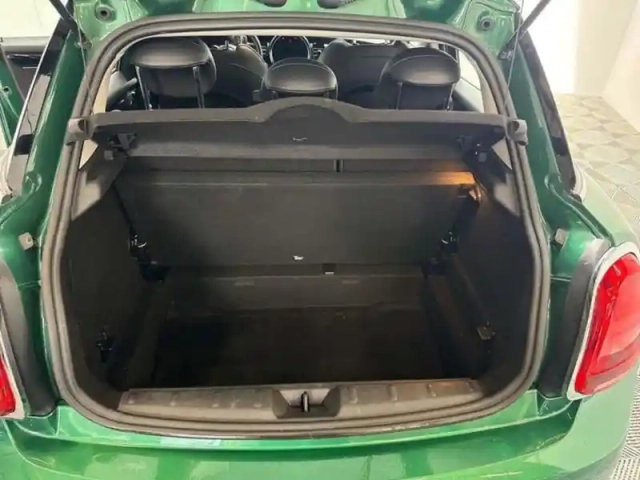 Mini Mini f55 lci ii hatch 5 portes cooper 136 ch edition camden — photo 10