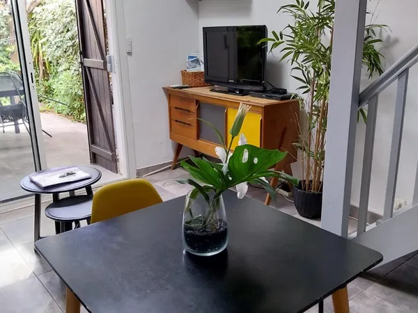Vends appartement 30m² Saint-Cyr-sur-Mer avec terrasse
