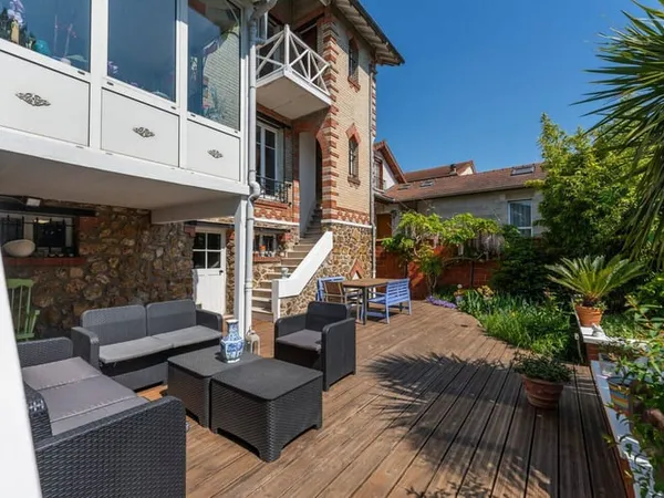 Maison 6 pièces 167 m²