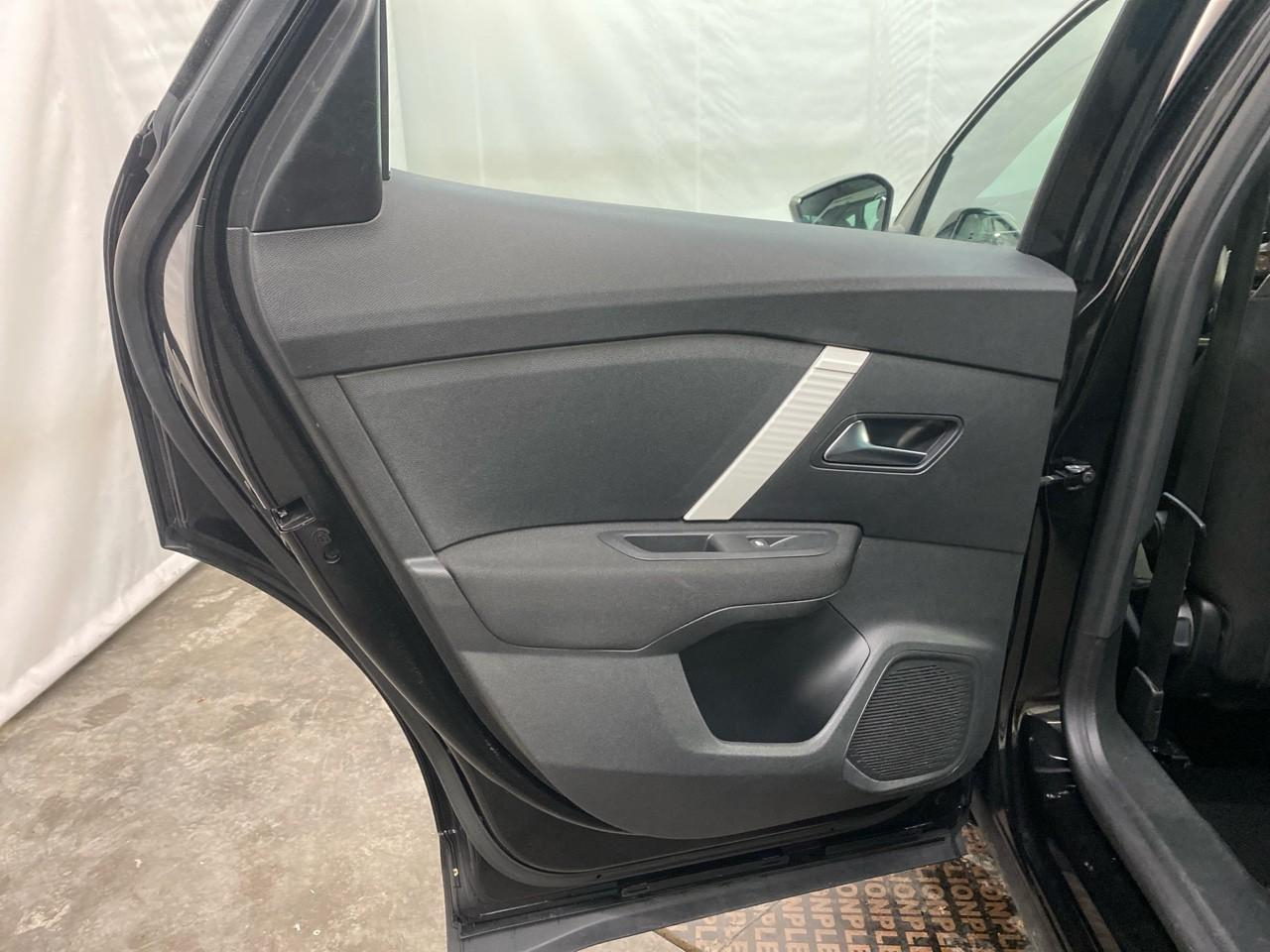 Citroën C4 puretech 100 s&s bvm6 feel — photo 27