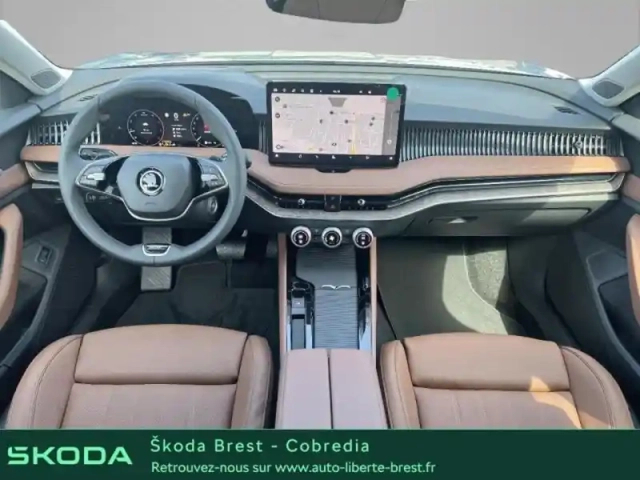 Skoda Superb 2.0 tdi scr 150ch laurin &amp; klement dsg7 — photo 22