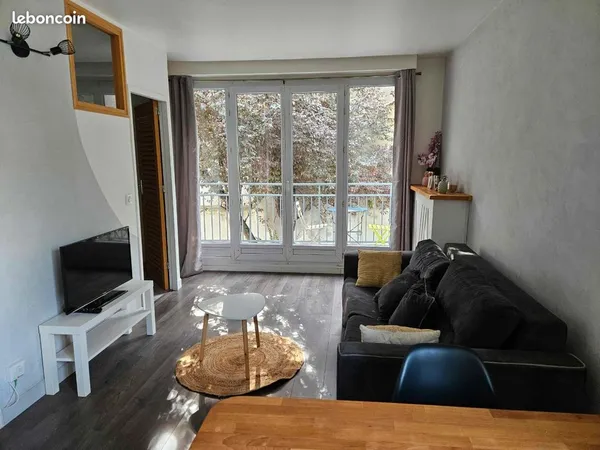 Appartement T1 Bis Parking privé +Balcon Orléans Centre/Gare