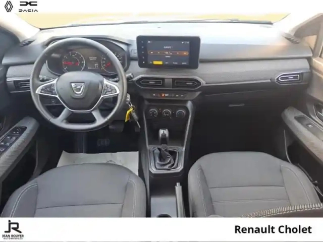 Dacia Sandero 1.0 tce 90ch confort cvt -22 — photo 5