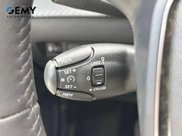 Peugeot 208 100 s&amp;s bvm6 — photo 12
