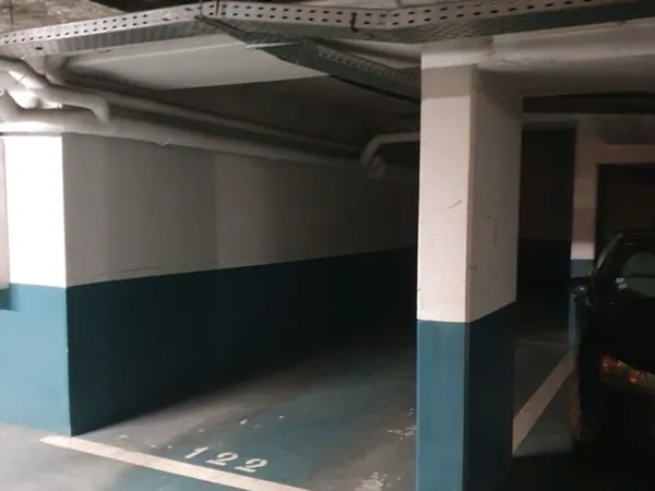 Loue parking au pied métro 8 Maisons-Alfort école vétérinaire