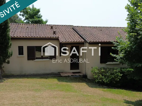 Villa traditionnelle de 110 m² plain-pied avec beau jardin et vue.