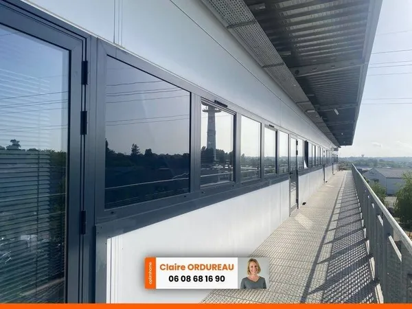 Bureaux 517 m²