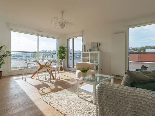 Appartement T4 - 100m² - CÖTE PAVEE