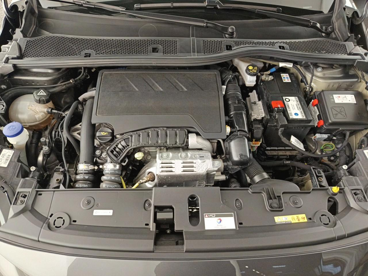 Peugeot 208 puretech 100 s&s bvm6 allure — photo 14