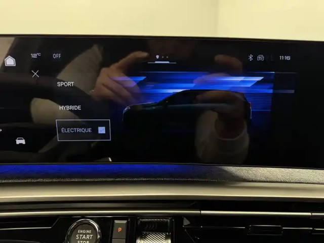 Peugeot 5008 plug-in hybrid 195 e-dcs7 — photo 27