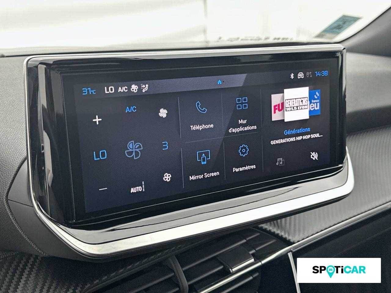 Peugeot 2008 e-2008 156ch 54 kwh allure — photo 13