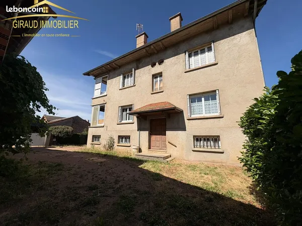 Maison 6 pièces 220 m²