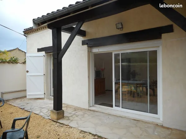 Loue appartement de septembre à mai
