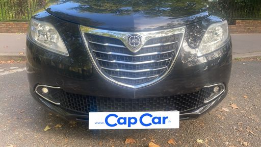 Lancia Ypsilon 1.2 69 - Gold – 2014 – 57800 km – Essence – Boîte Manuelle — photo 33