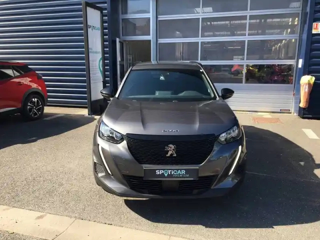 Peugeot 2008 puretech 130 s&amp;s eat8 — photo 2