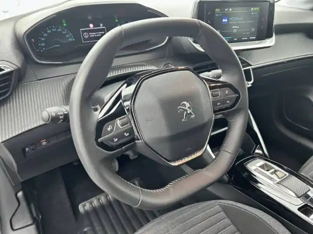 Peugeot 208 electrique 50 kwh 136ch — photo 9