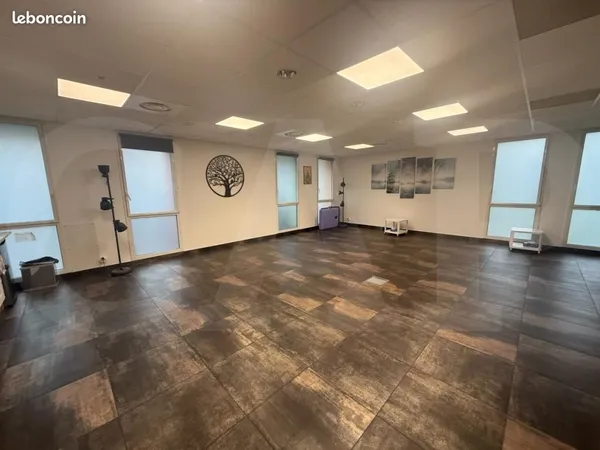 Bureaux 85 m²