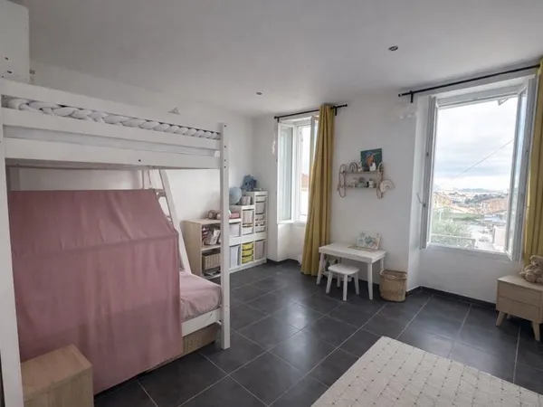 maison de caractère rénovée - 141m2 - terrain 650m2