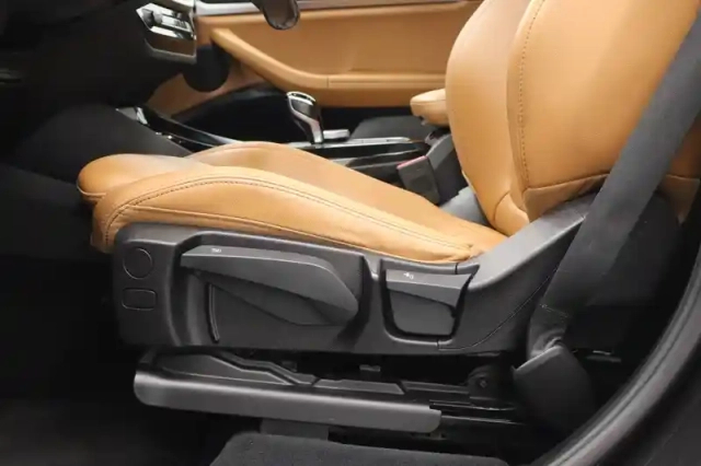 Bmw X3 xdrive 30e 292ch bva8 — photo 8