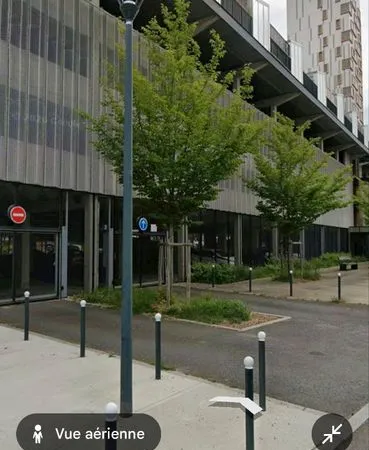 Parking sécurisé - parfait investisseur