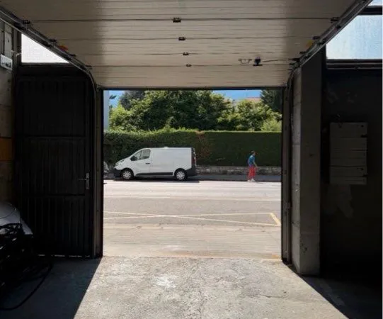 Place de parking intérieur