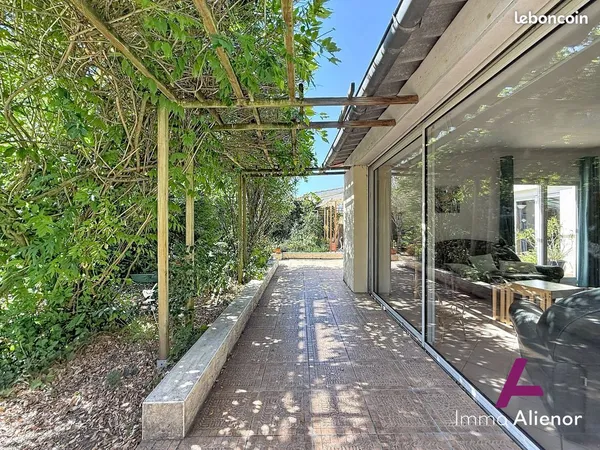 Maison 8 pièces 144 m²