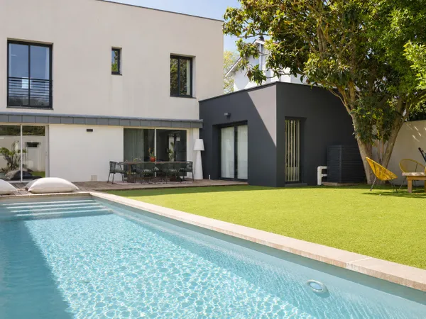 Vends maison avec piscine