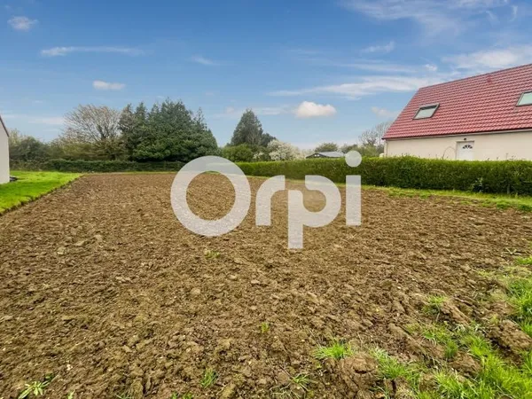 Terrain 728 m²