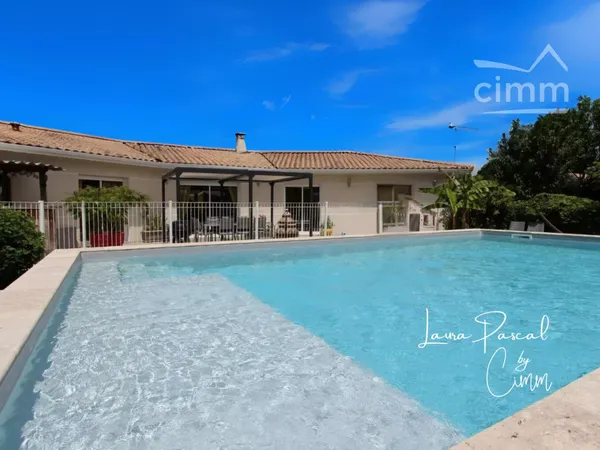 Magnifique villa T7 avec piscine et studio indépendant