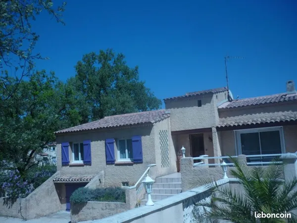 Maison individuelle a saint-maximin la sainte baume (83)
