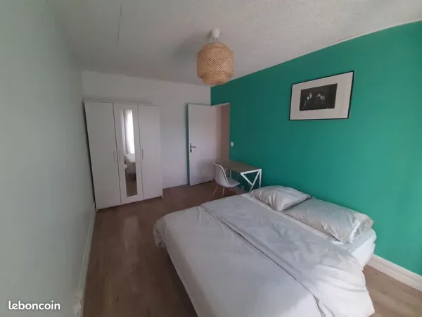 Chambre a louer au sein d'une colocation 5 chambres
