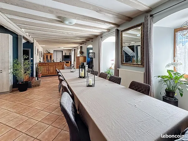 Maison 16 pièces 404 m²
