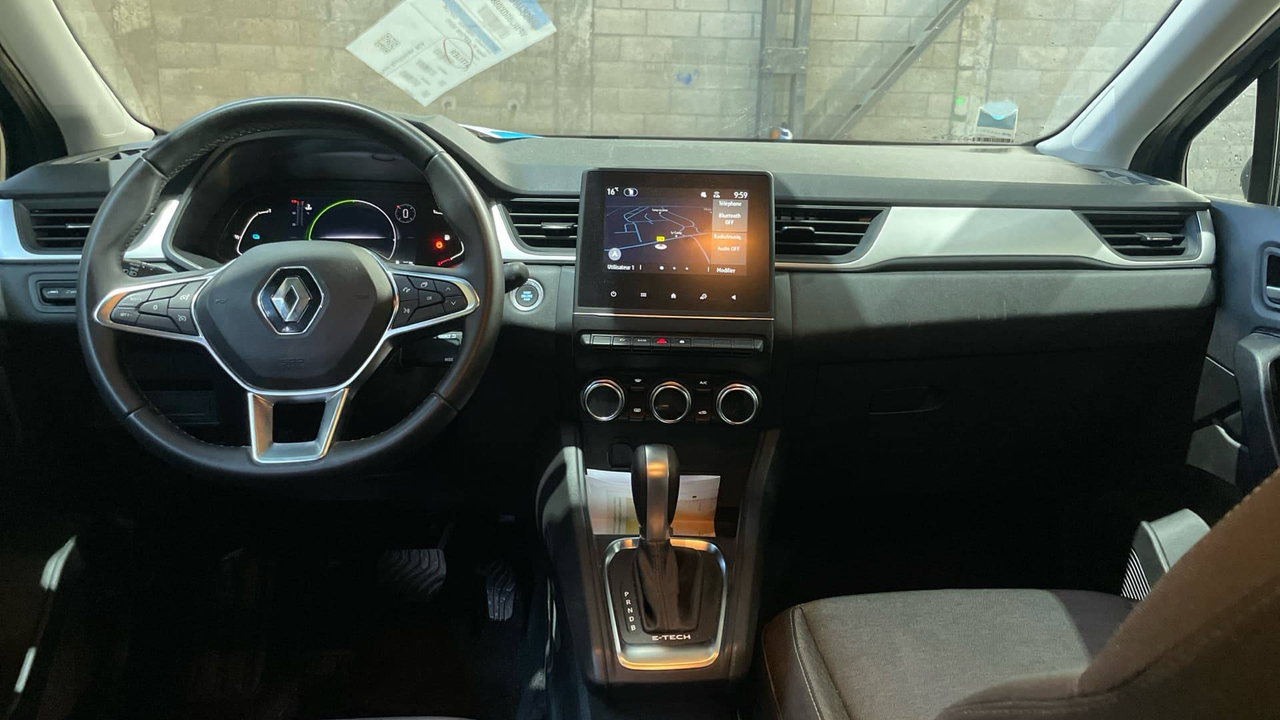 Renault Captur E-Tech full hybrid 145 — photo 14