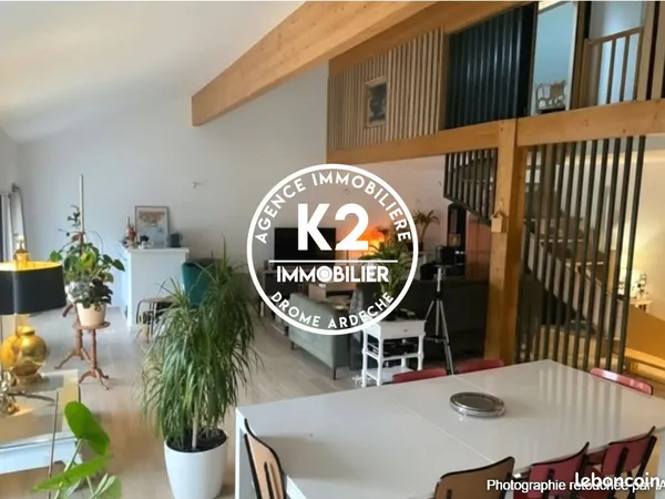 Appartement 4 pièces 121 m²