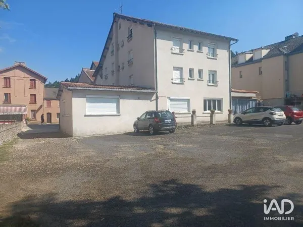 Local commercial 1900 m²