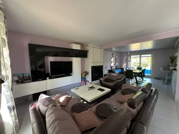 Le Village Sainte-Appoline, Maison familiale de 6 pièces