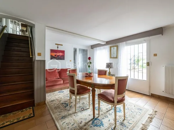Maison 7 pièces 146 m²