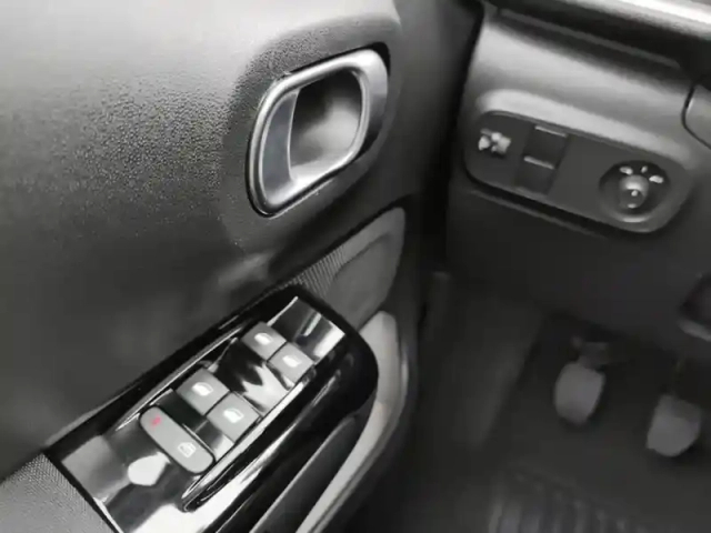 Citroën C3 puretech 83 s&amp;s bvm5 shine — photo 20