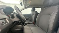 Dacia Duster 1.0 TCe 100ch Confort 4x2 - 19 — photo 9