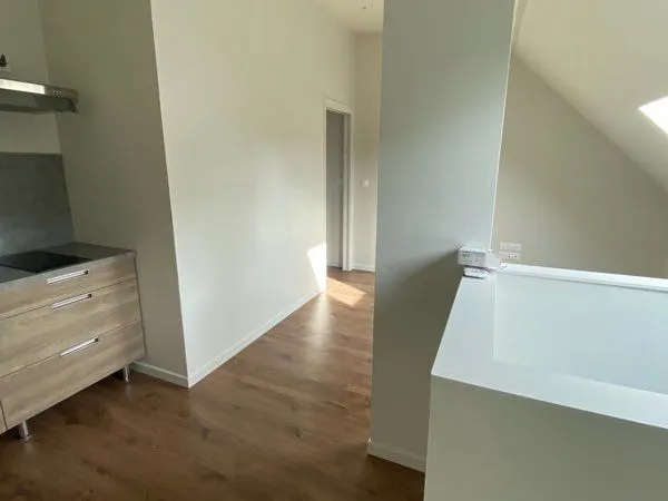 F2 rénové de 29 m² - Centre-ville de Saint-Quentin - 490 /mois