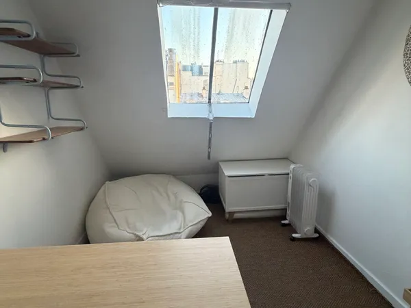 Loue charmant bureau dans le 9ème/ Grands Boulevards
