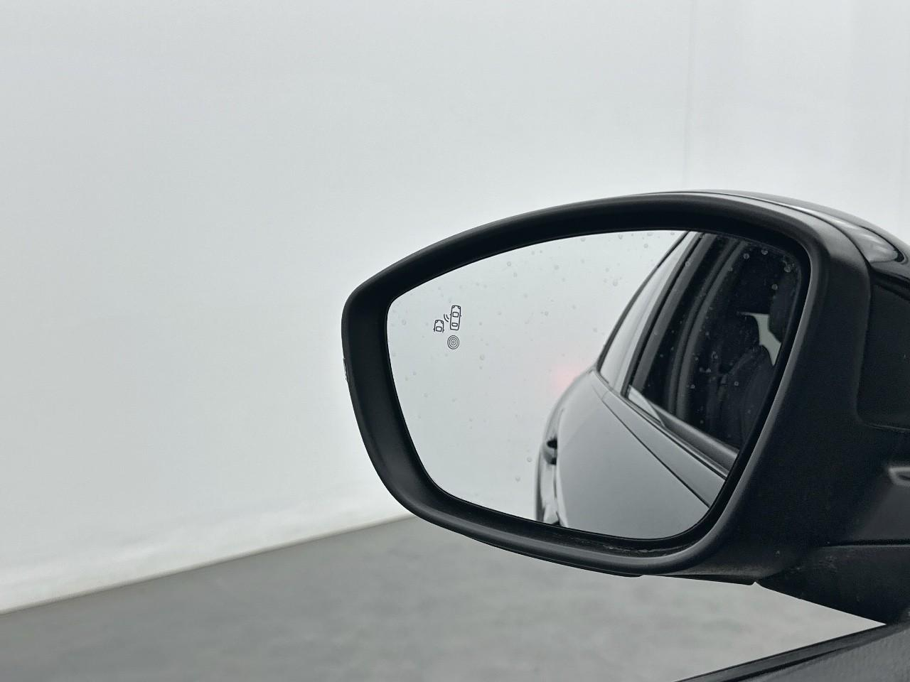 Peugeot 208 puretech 100 s&s bvm6 gt — photo 33