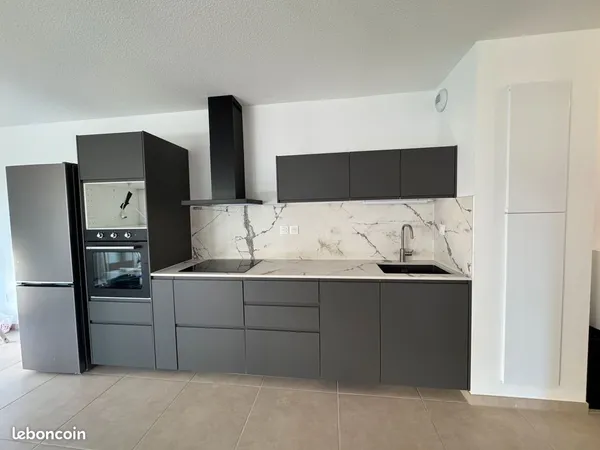 CASTELNAU LE LEZ T3 récent - 68,80 m² - Terrasse 11,80 m² - Stationnement