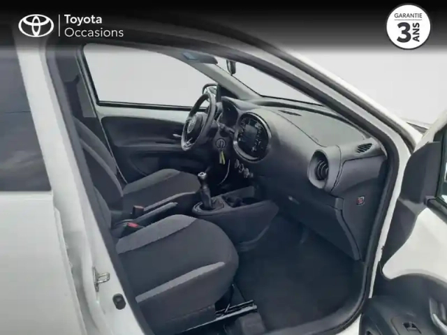 Toyota Aygo X 1.0 vvt-i 72ch dynamic my23 — photo 6