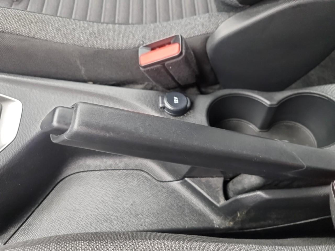 Peugeot 208 puretech 100 s&s bvm6 active — photo 19