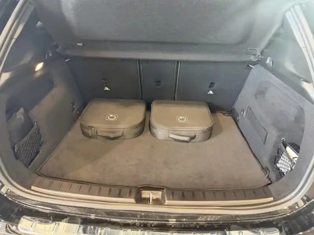 Mercedes Gla 250 e amg line — photo 31