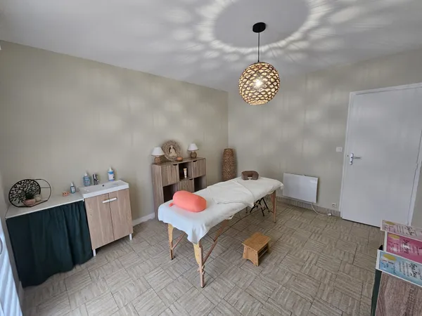 LOCAL COMMERCIAL 45m2 - AUNEAU PROCHE